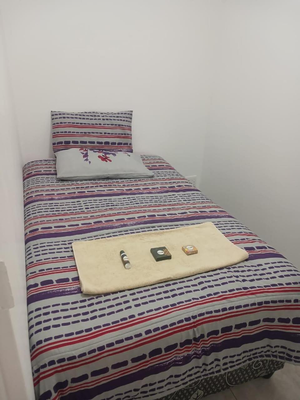 Seabreeze Modern Sleeps Up To 4 People Aparthotel